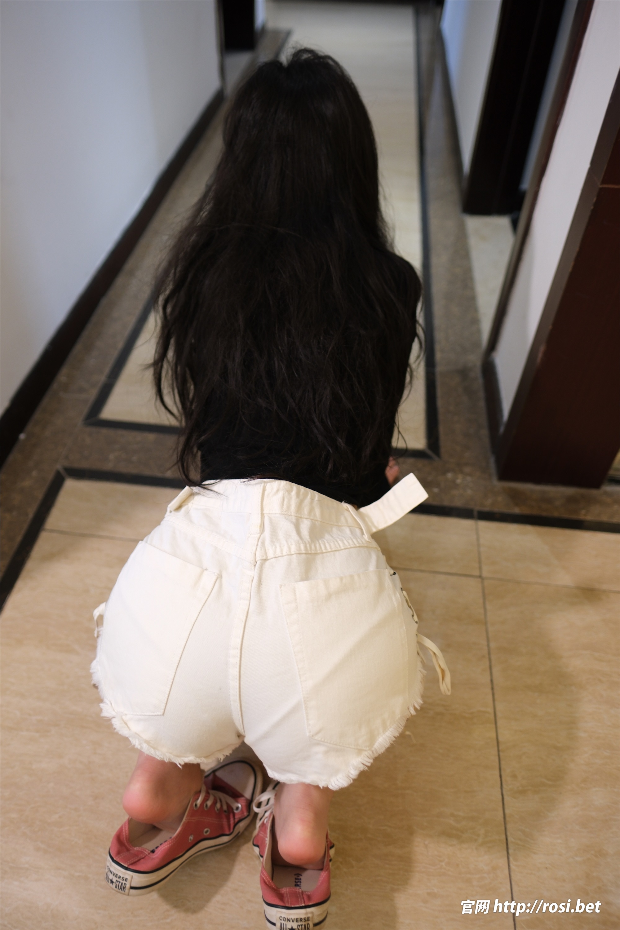 ROSI写真 2025.10.30 NO.5078